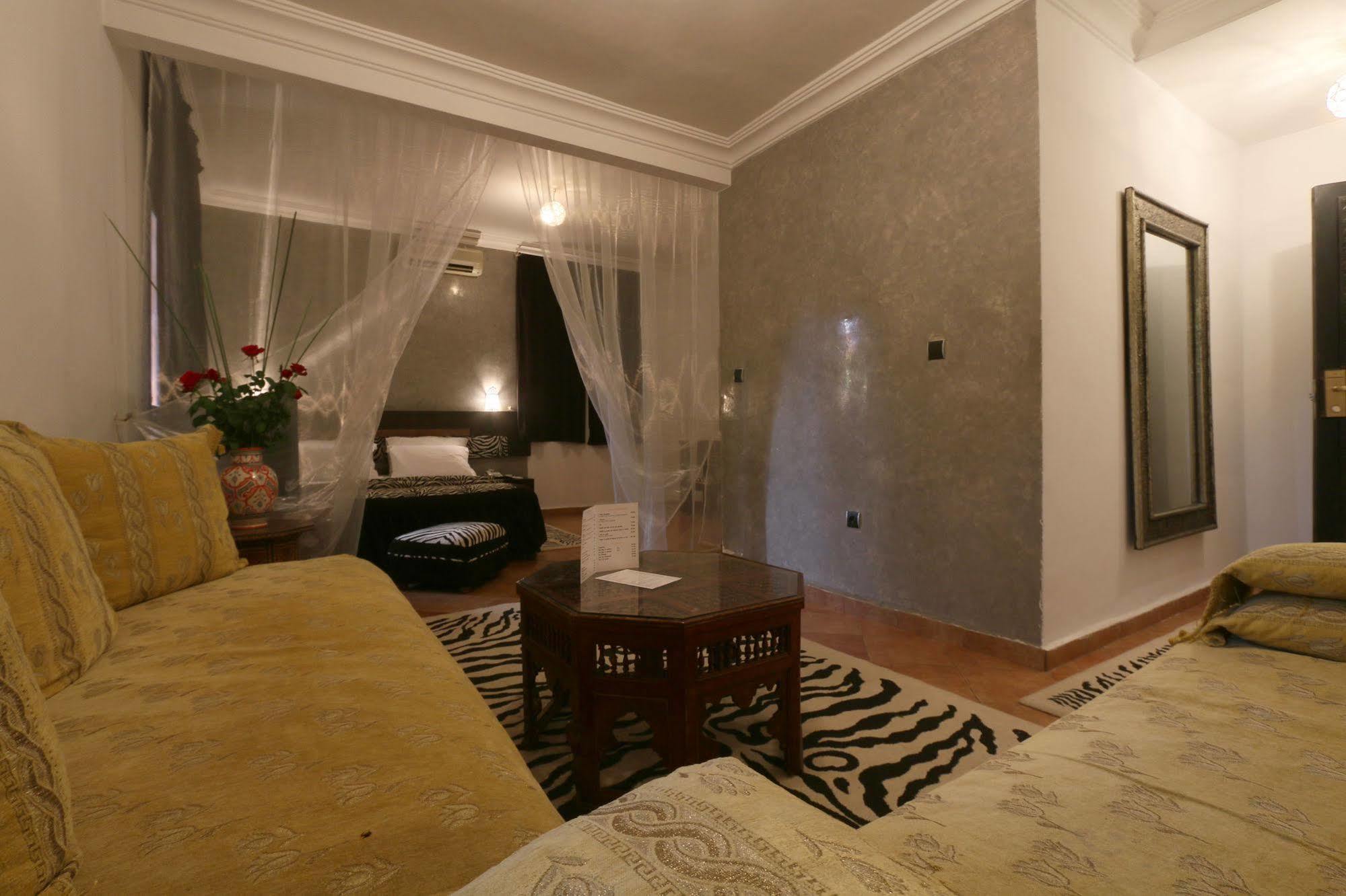 Hotel Tafoukt Marrákes Kültér fotó